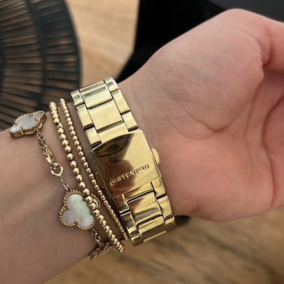 Guess women’s gold watch. (Needs battery changed). - Picture 3 of 5